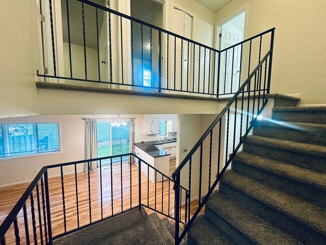 Building Photo - Beautiful 3-Bedroom Single Family Home wit...