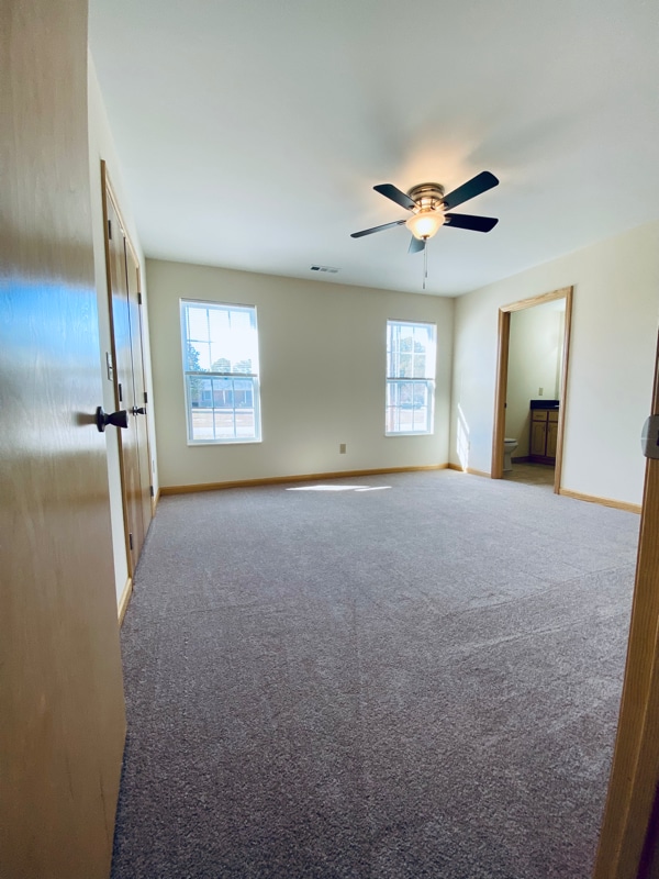 Building Photo - 1123 Hills Chapel Rd