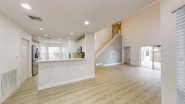 Building Photo - 5120 Coronado Ridge