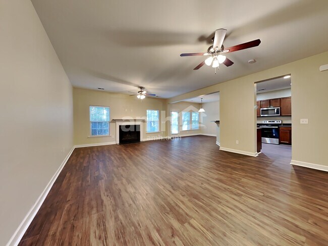 Building Photo - 120 Maywood Drive