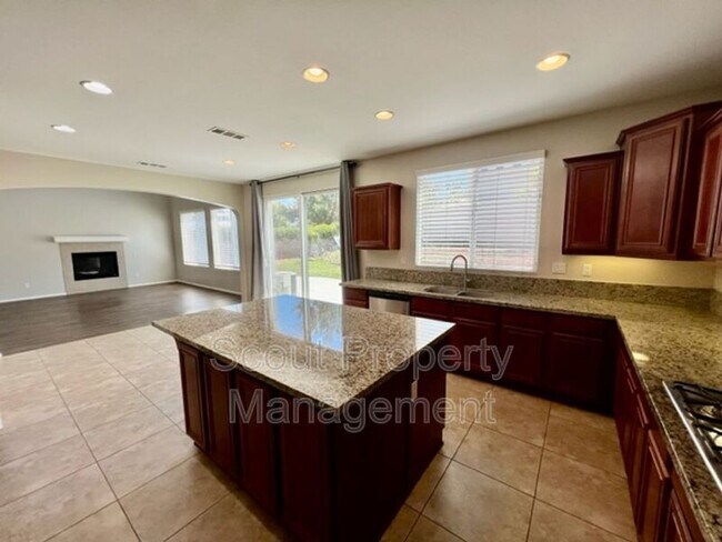 Building Photo - 45602 Magnolia Pl