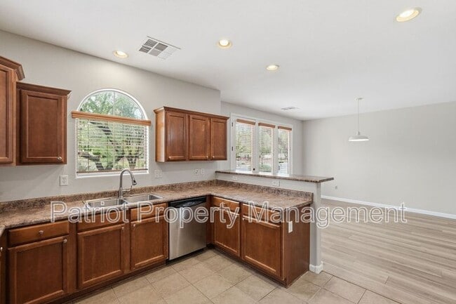 Building Photo - 13441 N 151st Dr