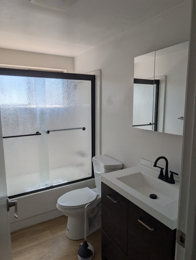 Building Photo - 4817 San Gordiano Ave