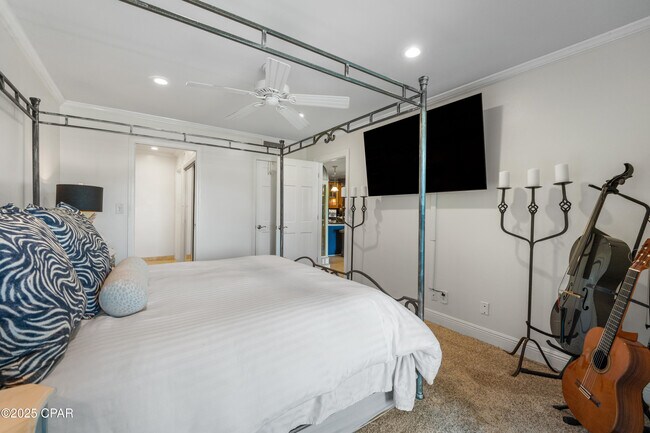 Building Photo - 4725 Bay Point Rd