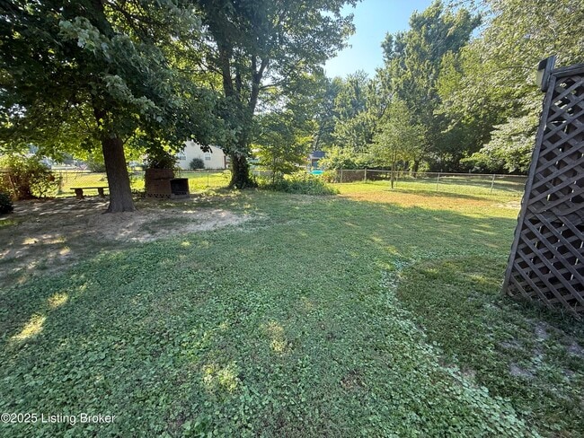 Building Photo - 10507 Millers Ln