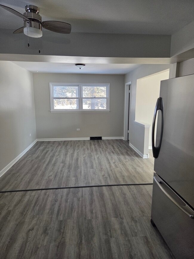 Building Photo - 20948 S 80th Ave