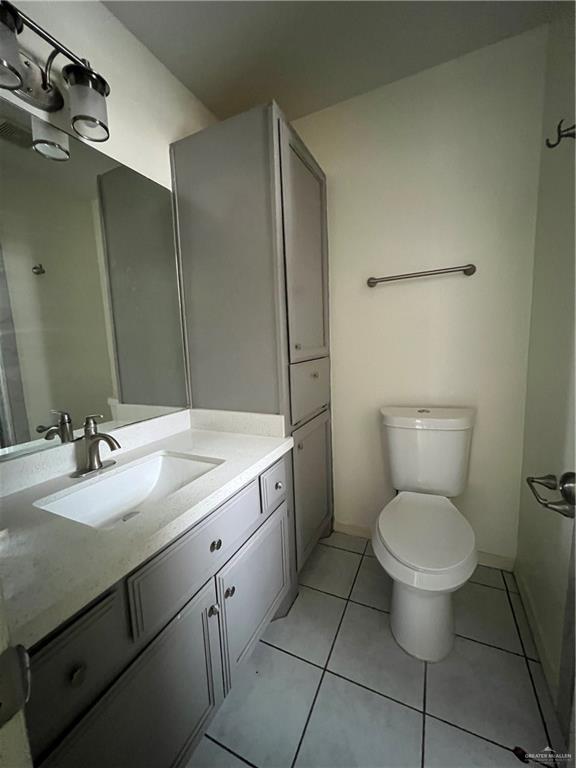 Building Photo - 12 West Dr