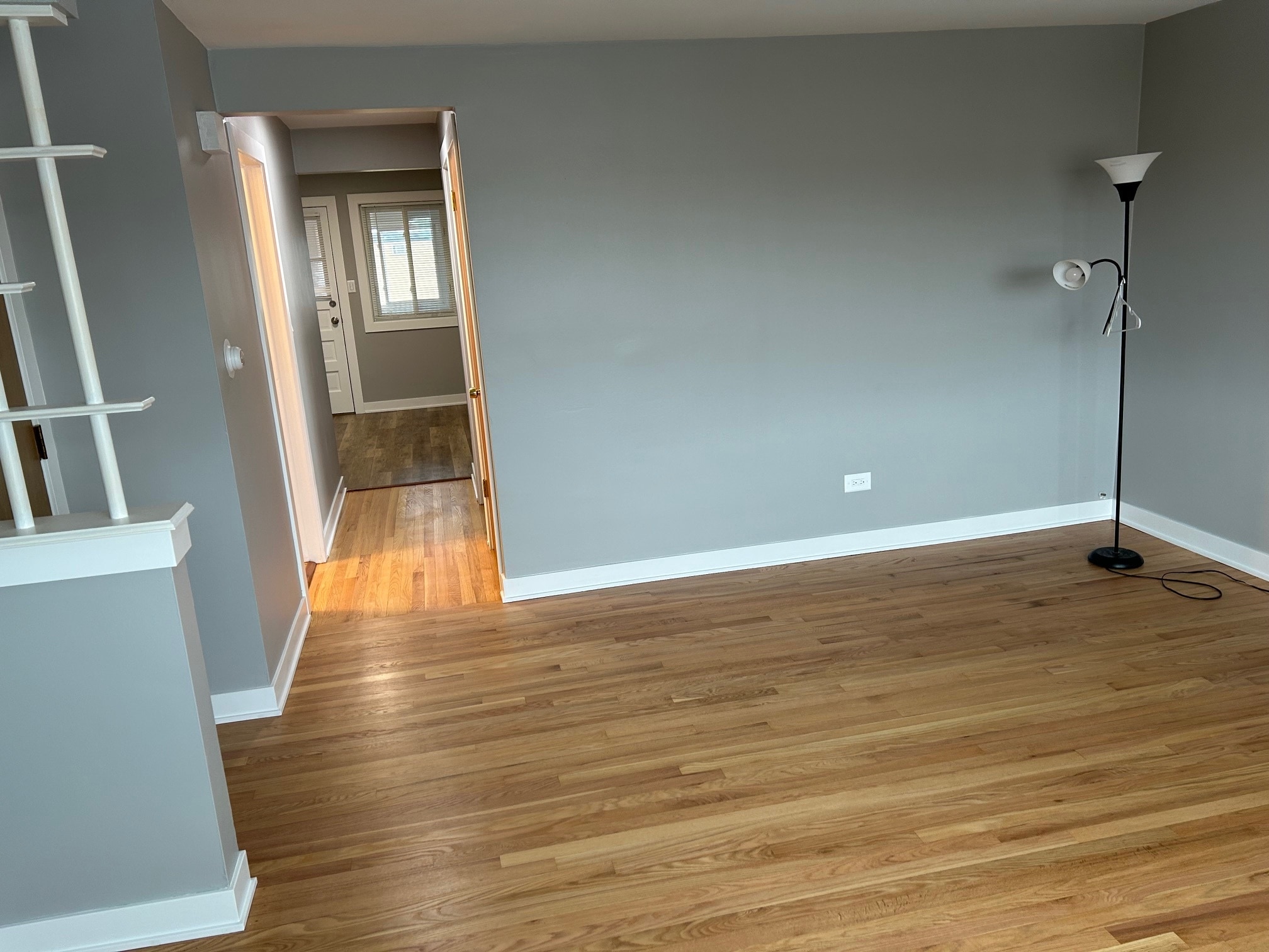 Living Room view to Kitchen - 9610 N Greenwood Ave