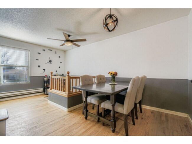 Building Photo - 10922 Forest Cir