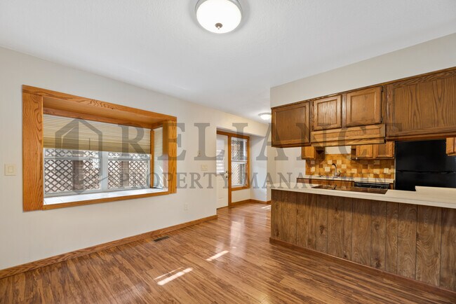 Building Photo - 1417 S Goebel Cir