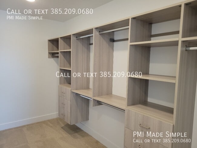 Building Photo - 10884 N Slate Ln