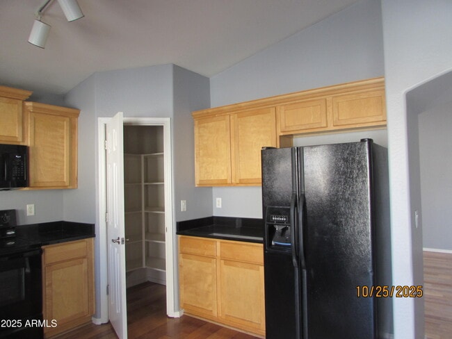 Building Photo - 22212 W Tonto St