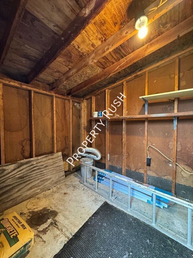 Building Photo - 8740 Millard Lee Ln