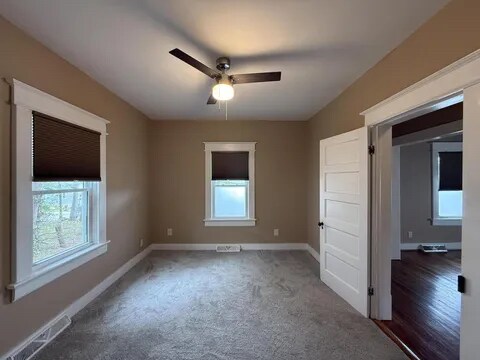 Building Photo - 1518 Tazewell Ave SE