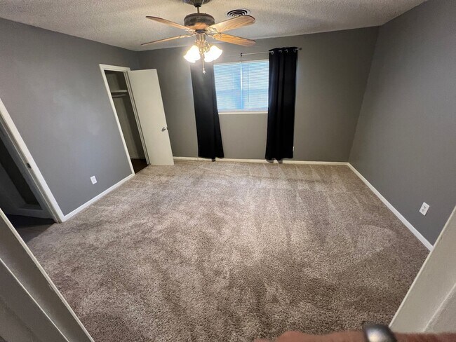 Building Photo - 3/2 In Lubbock ISD!