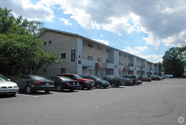 Primary Photo - Jefferson Hall