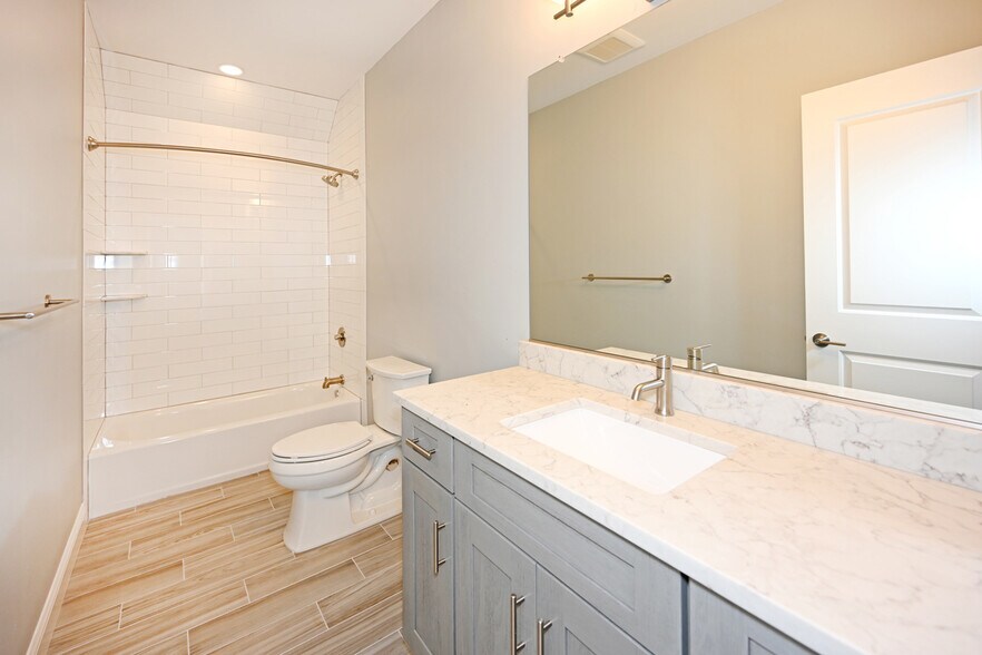 Building Photo - 184 Godwin Ave