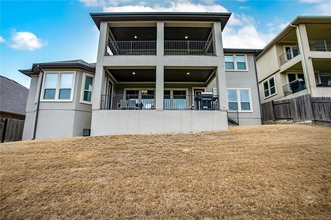 Building Photo - 2236 Long Bow Dr