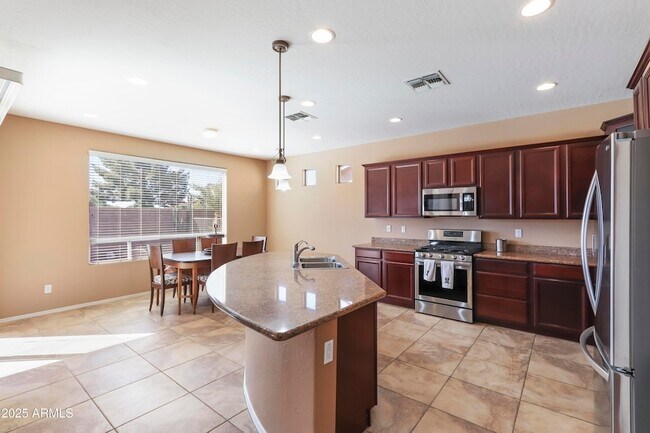 Building Photo - 20934 Sweet Dreams Dr