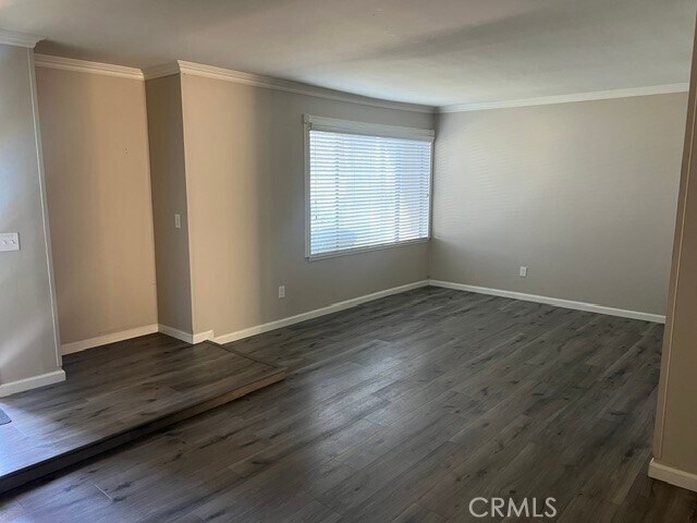 Building Photo - 1464 Camelot Dr