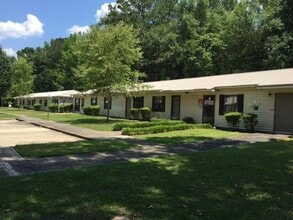 Building Photo - 30774 Hwy 17