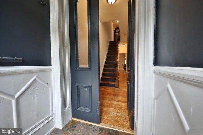 Building Photo - 2805 Poplar St