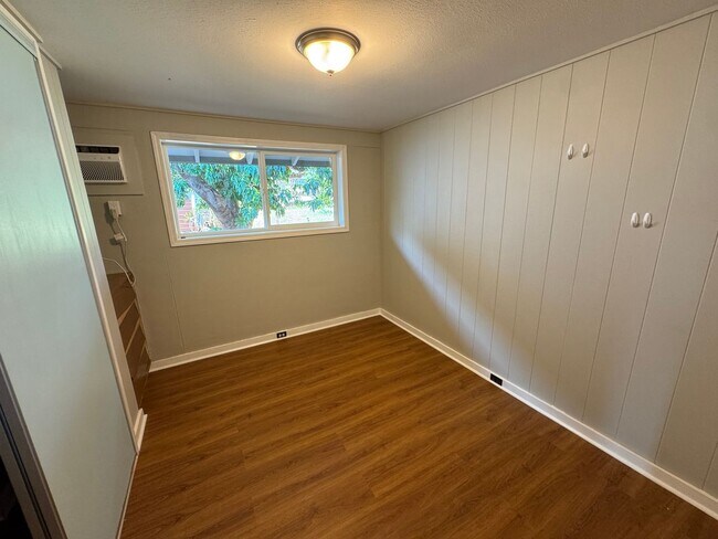 Building Photo - Newly Remodeled Lahaina Main House