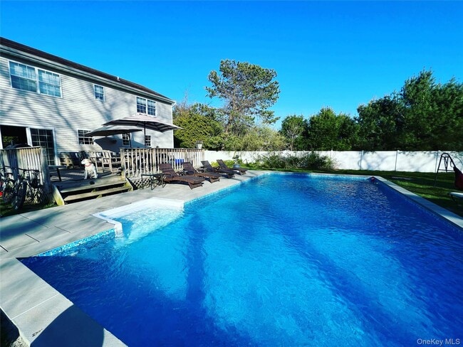 Building Photo - 30 Lewis Rd