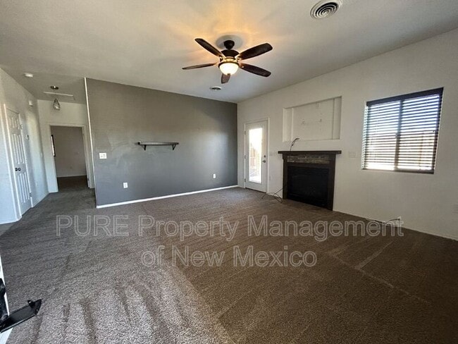 Building Photo - 2208 E Ranch Dr