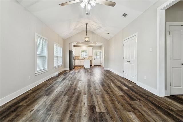 Building Photo - 21347 Heintz St