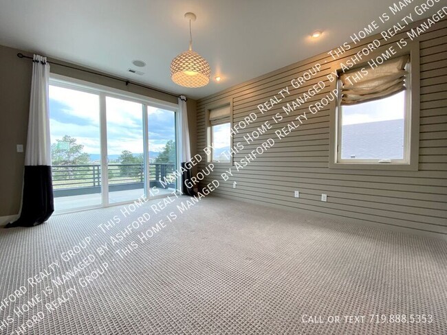 Building Photo - 1279 Foothills Farm Way