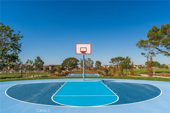 Building Photo - 253 Westdale