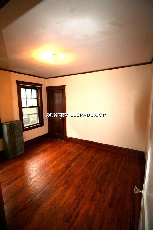 Building Photo - 21 Sunset Rd