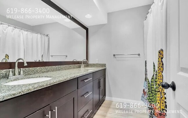 Building Photo - 510 Camino De La Reina