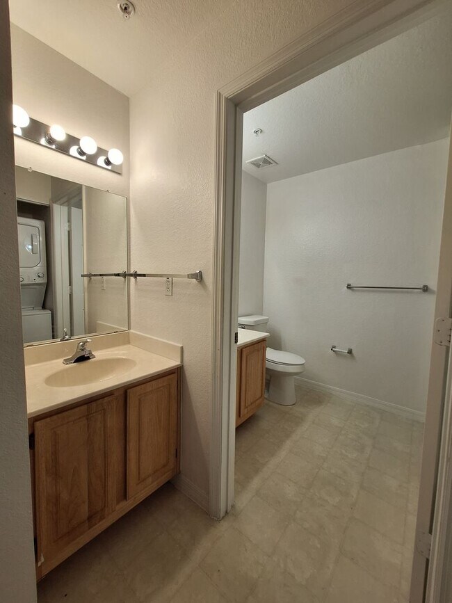 Building Photo - 4010 San Gallo Dr