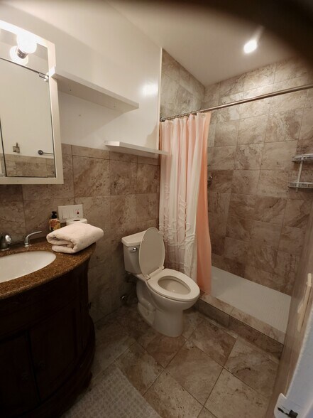 Bathroom - 600 Layne Blvd