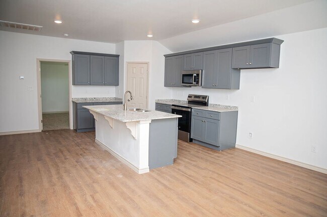 Building Photo - Entertainer’s Dream | Spacious Kitchen, Co...