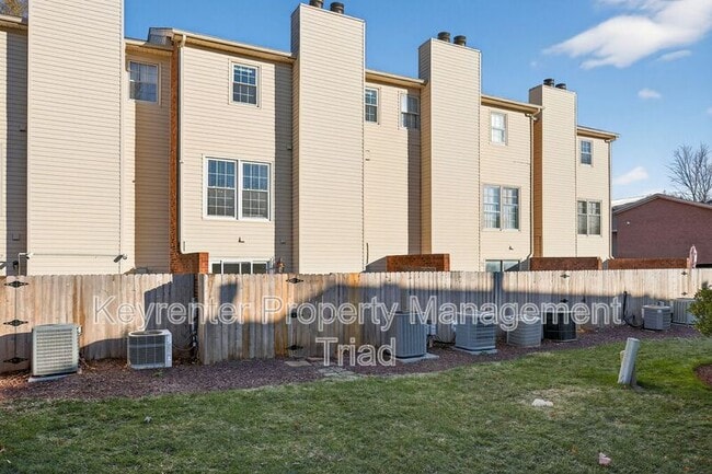 Building Photo - 4902 Tower Rd