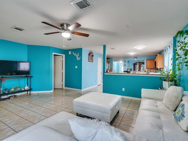 Building Photo - 502 Danbury Park Ln