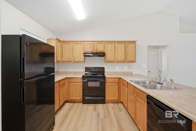 Building Photo - 11730 Madrone Ln