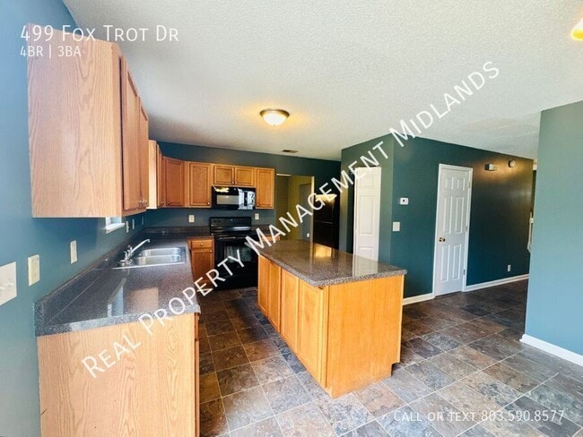 Building Photo - 499 Fox Trot Dr