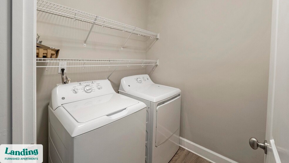 Building Photo - 195 N Creek Dr