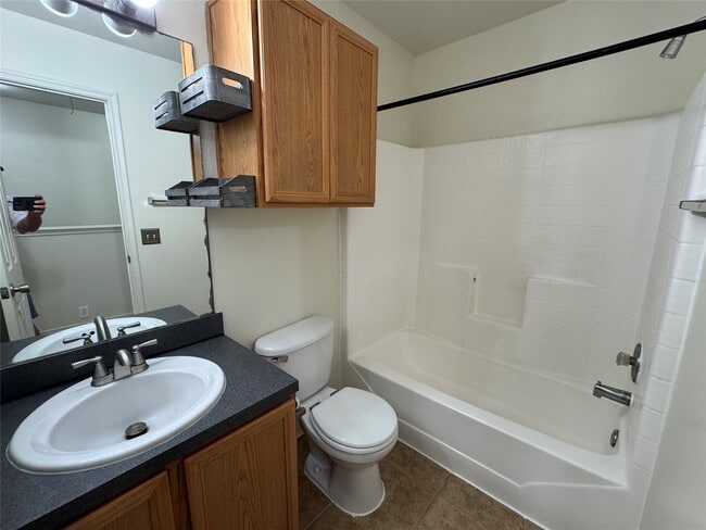 Building Photo - 9714 Coyote Creek Dr