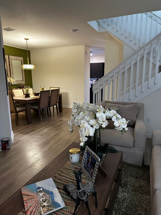 Building Photo - 3397 W 94th Terrace