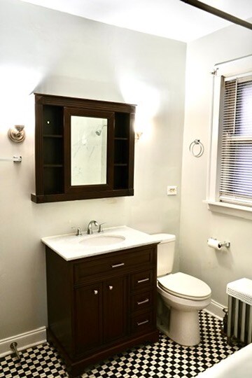 Building Photo - 9221 S Bishop St