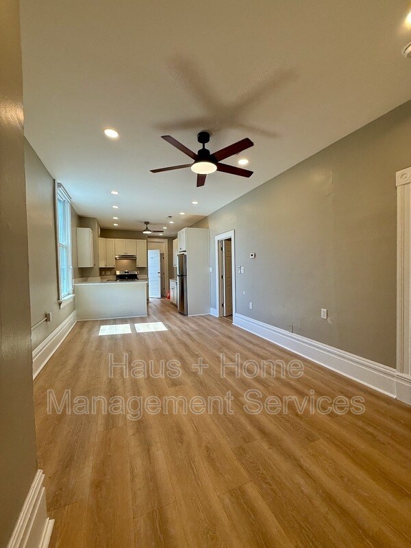 Building Photo - 906 Penn Ave