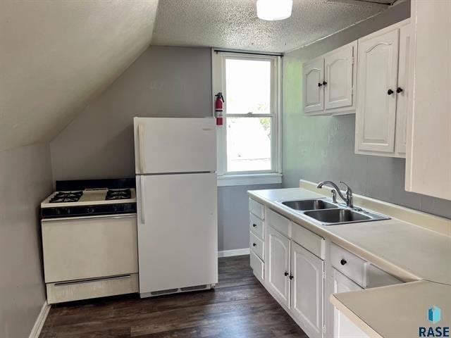 Building Photo - 425 S Prairie Ave