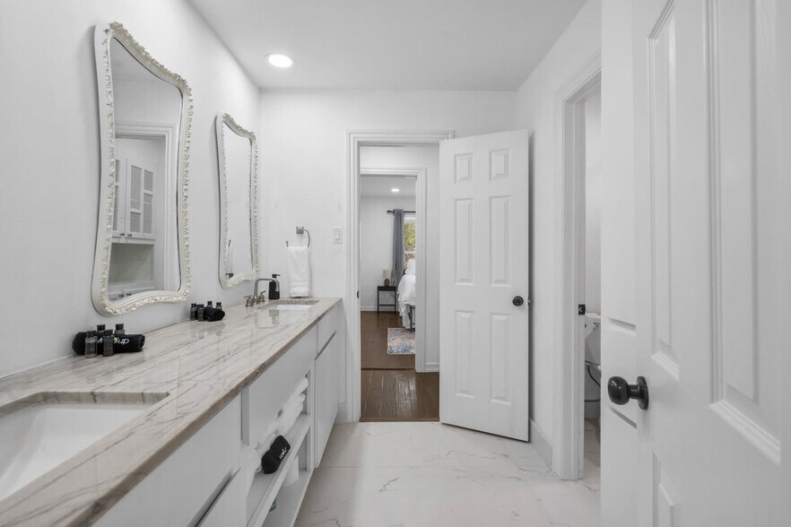 Building Photo - 9652 Arborhill Dr