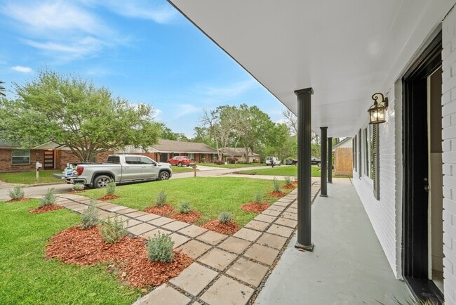 Building Photo - 1206 Timber Ln