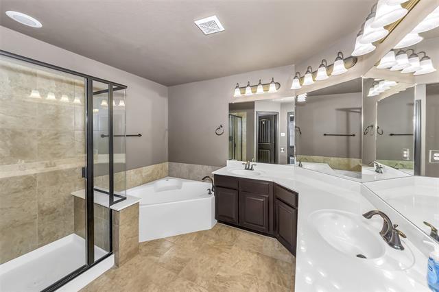 Building Photo - 6928 Carrington Ln